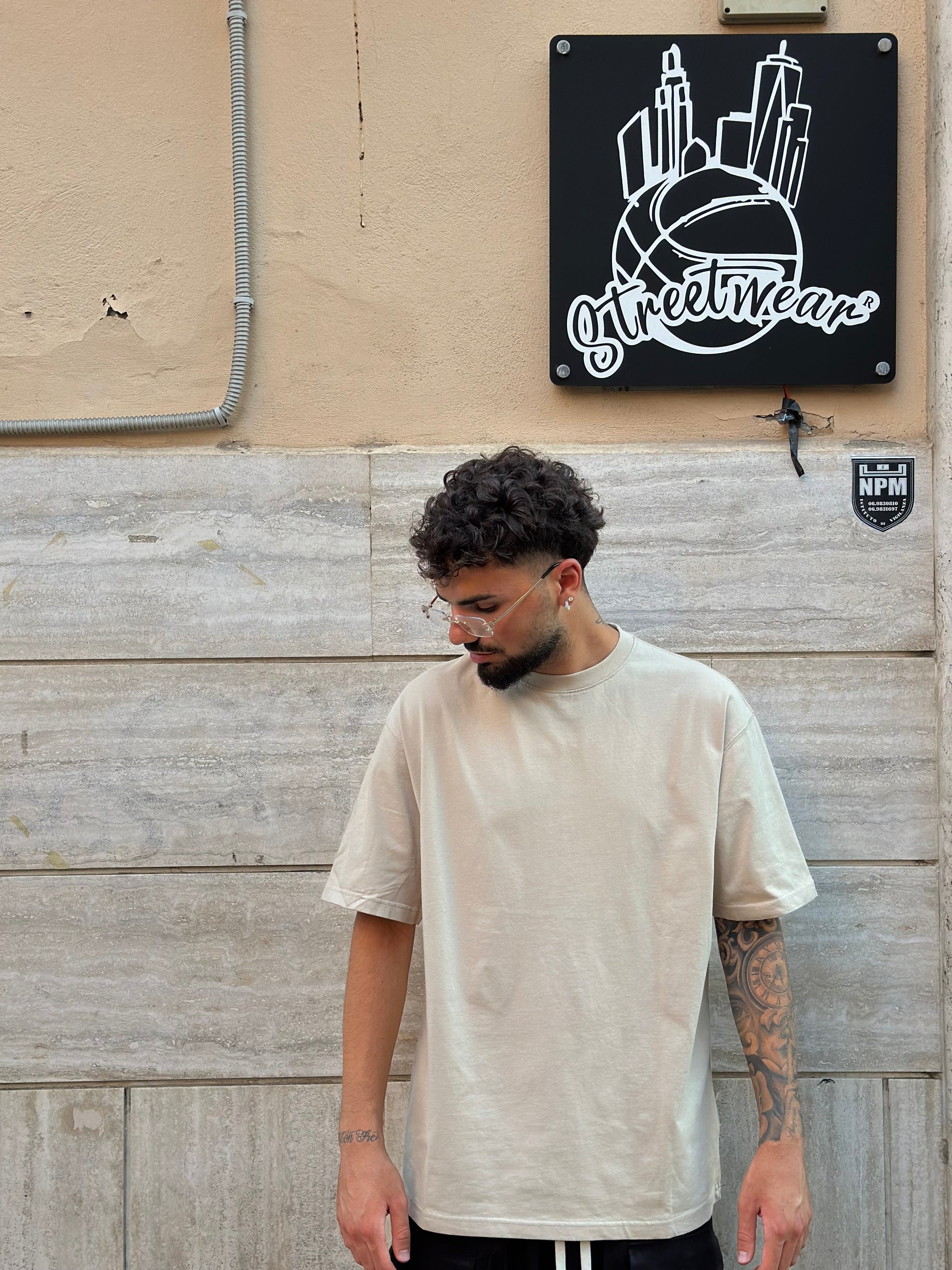 T-shirt Premium Over Beige