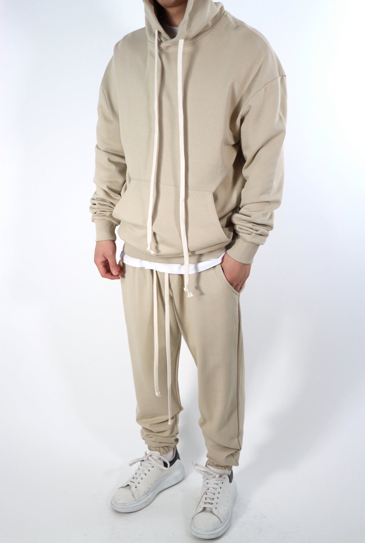 Tuta garzata beige