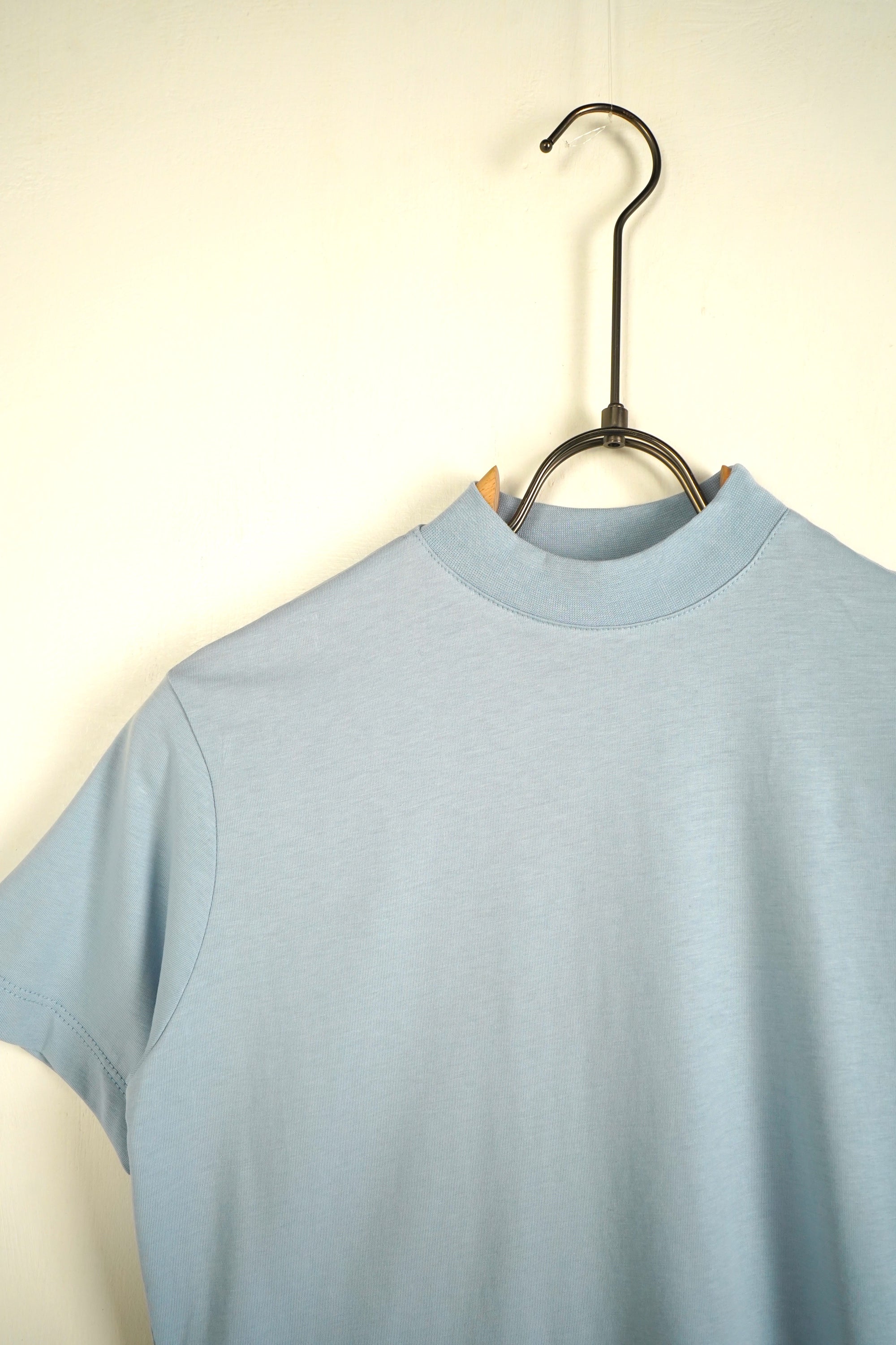 T-shirt colletto basic celeste bambino