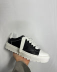 SNEAKERS STREETWEAR NERA E BIANCA IN PELLE